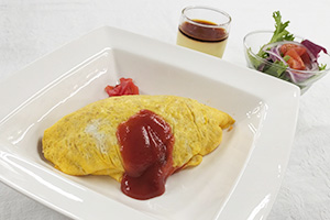 オムライス（サラダ　デザート）