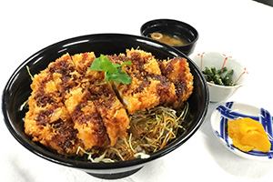 ソースかつ丼